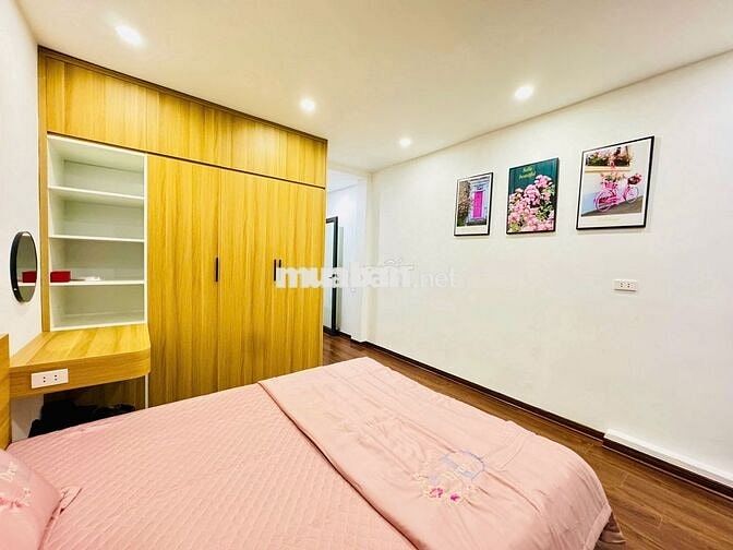 Nhà ngõ 242 Đường Láng 35m2 x 4 tầng 3pn 15.5tr