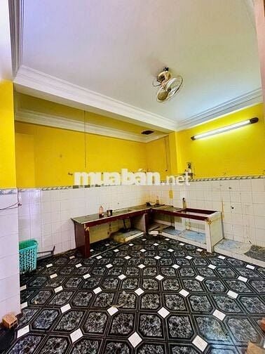 🏢 Nhà đẹp trung tâm Q1 – Nguyễn Công Trứ, trệt lầu, giá chỉ 70tr!