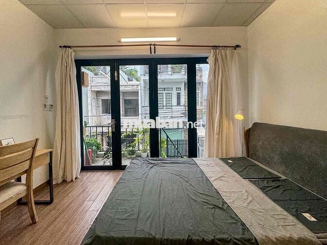 STUDIO BAN CÔNG - CỬA SỔ - FULL NỘI THẤT NGAY LÊ ĐỨC THỌ - NGUYỄN Oanh