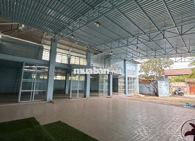Kho ở Đường Đào Trí cần cho thuê gấp diện tích 526m2 đường cont