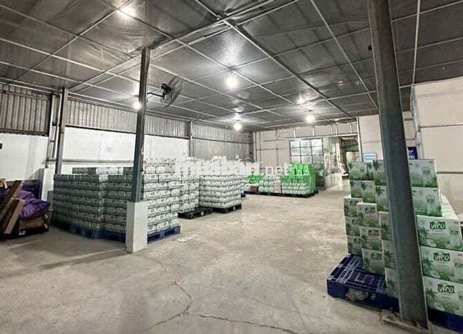 Kho Đào Trí cần cho thuê với giá rẻ diện tích 300m2 có pccc