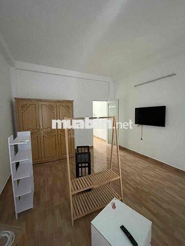 Cho thuê nhà 1 trệt lầu có Nt hẻm xe hơi đường số 6 Gần BV Việt Thắng