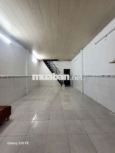 Nhà cho thuê ở làm văn phòng bán hàng online hoặc làm may