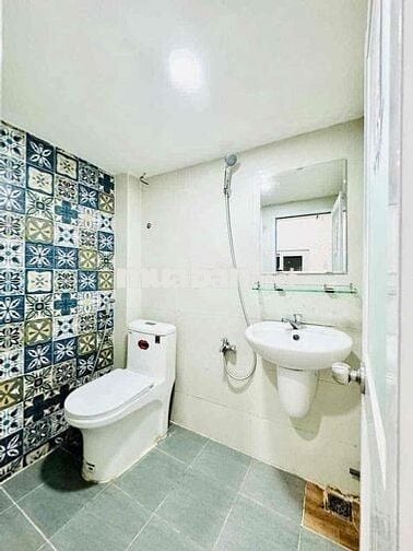 Cho thuê phòng có gác - Full nội thất - thang máy - ngay cầu chữ Y