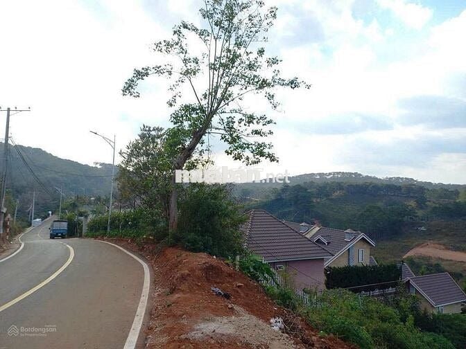 Bán đất biệt thự 273m2 giá 489 triệu đường nhựa Măng Lin - thung lũng