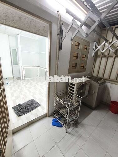 Bán nhà 68/9 Huỳnh Văn Bánh, Q. Phú Nhuận , Nhà 1 Lầu ,Giá :2Tỷ750