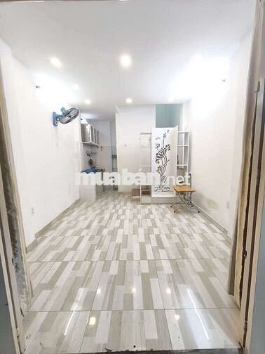 Bán nhà 68/9 Huỳnh Văn Bánh, Q. Phú Nhuận , Nhà 1 Lầu ,Giá :2Tỷ750