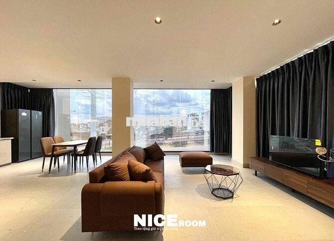 PENTHOUSE Đẳng cấp có Phòng Khách RỘNG RÃI - THOÁNG MÁT