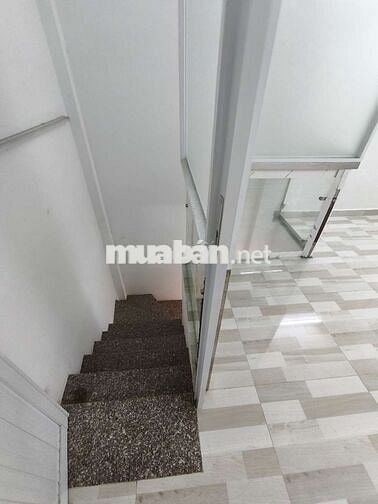 Bán nhà 68/9 Huỳnh Văn Bánh, Q. Phú Nhuận , Nhà 1 Lầu ,Giá :2Tỷ750