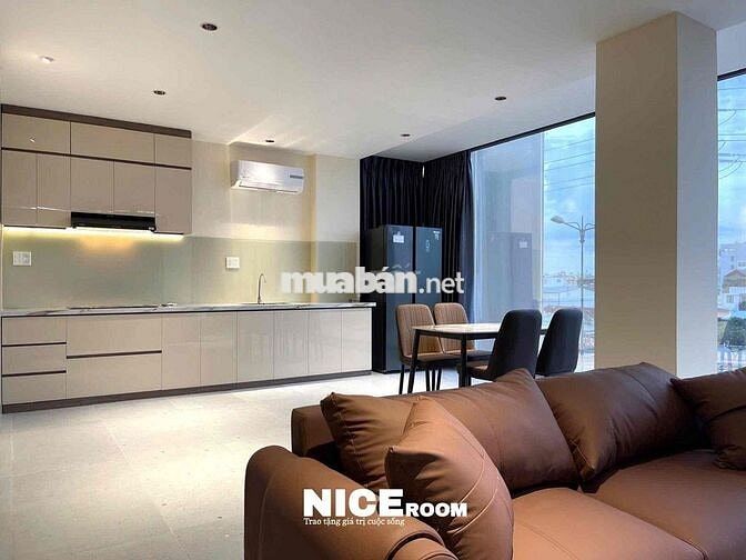 PENTHOUSE Đẳng cấp có Phòng Khách RỘNG RÃI - THOÁNG MÁT