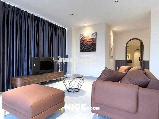 PENTHOUSE Đẳng cấp có Phòng Khách RỘNG RÃI - THOÁNG MÁT