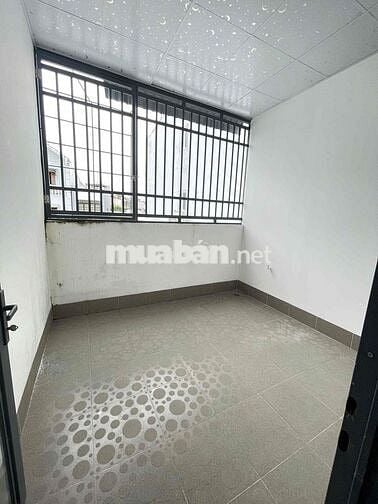 Nhà 2 lầu 3 phòng hẻm Trần Hưng Đạo