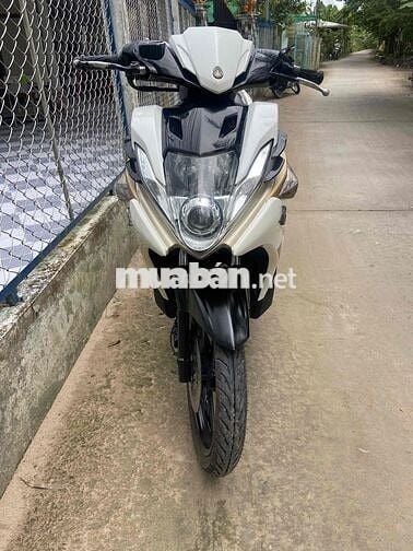 Nouvo 5 chính chủ máy êm ngoại hình xe còn rất mới