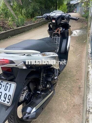 Nouvo 5 chính chủ máy êm ngoại hình xe còn rất mới