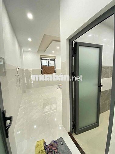 CHO THUÊ NHÀ MẶT TIỀN NGUYỄN VĂN CỪ