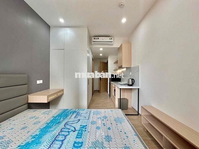 CHO THUÊ CĂN HỘ BAN CÔNG FULL NỘI THẤT NGAY BỜ KÈ HOÀNG SA QUẬN 1 RẺ