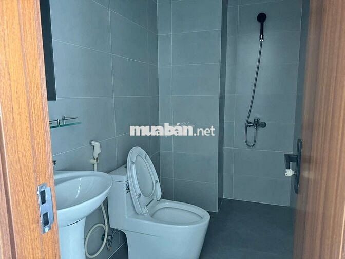 CHO THUÊ  NHÀ NGUYÊN CĂN VILLA GIÁ 30tr , 5 PN GẦN PHỐ TÂY HUẾ