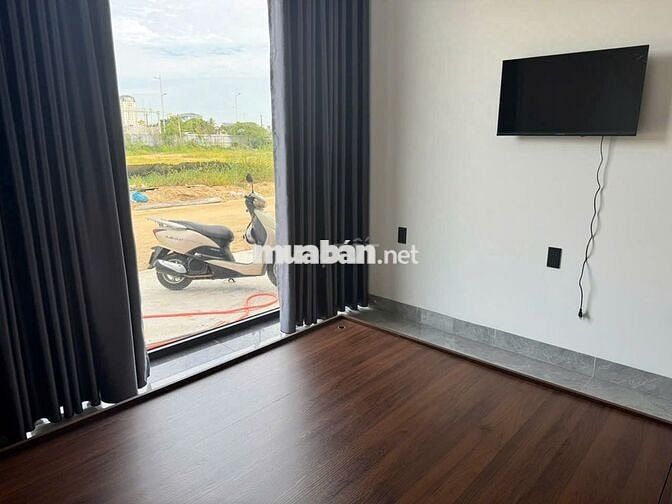 CHO THUÊ  NHÀ NGUYÊN CĂN VILLA GIÁ 30tr , 5 PN GẦN PHỐ TÂY HUẾ