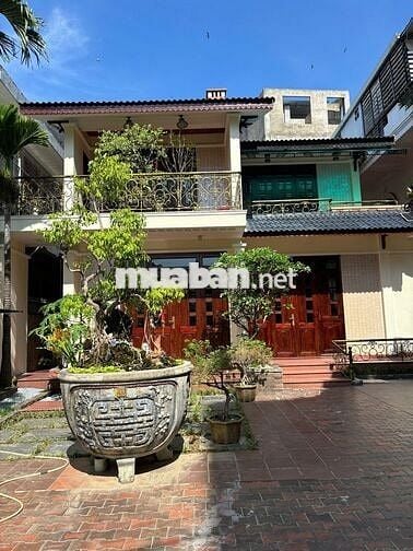 CHO THUÊ  NHÀ NGUYÊN CĂN VILLA GIÁ 26TR, 6 PN  PHỐ TÂY HUẾ