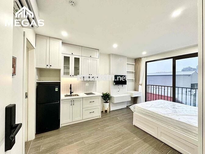 CHO THUÊ CHDV STUDIO BAN CÔNG FULL NỘI THẤT NGAY ĐÊ LA THÀNH