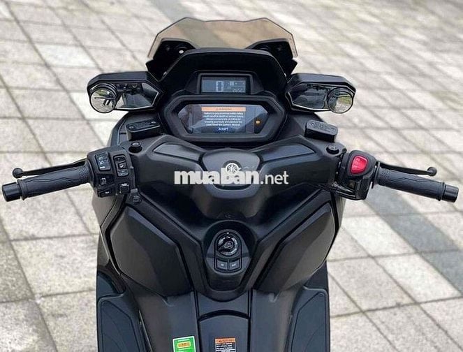 Yamaha Xmax 300 2024
