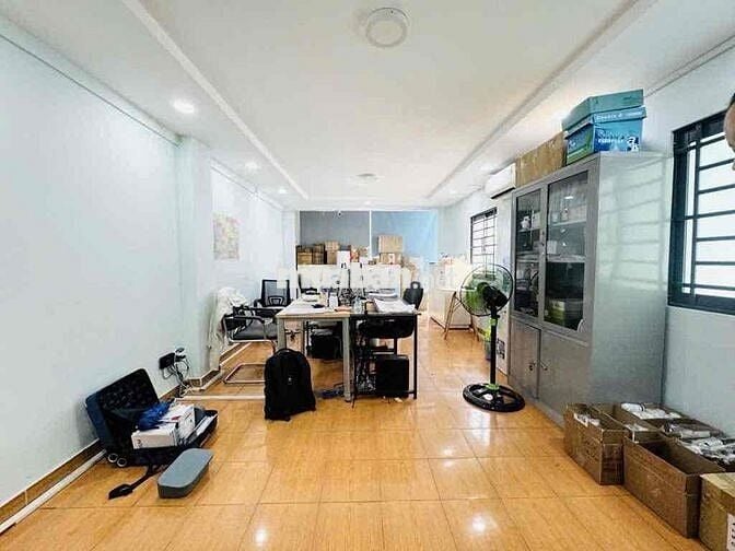 Nhà 3 lầu mặt tiền vip 3/2 -q11 ( 4,5m x 17m) kinh doanh cho thuê