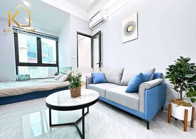 Siêu phẩm CCMN 35m2 full đồ. Ban công thoáng tại Giáp Bát