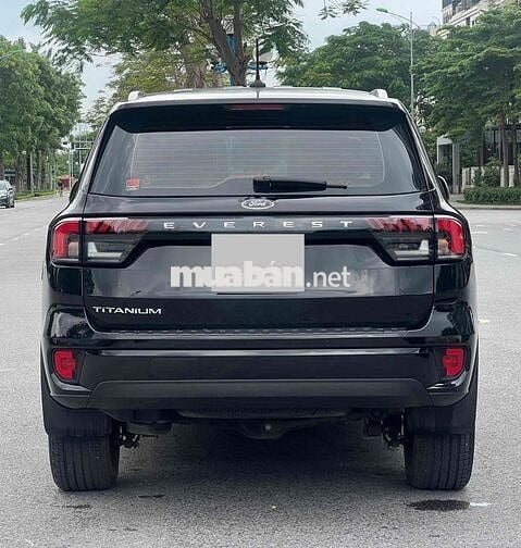 Ford Everest 2022 Titanium 4x2 2.0L