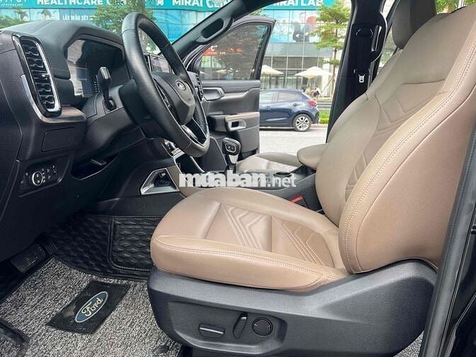 Ford Everest 2022 Titanium 4x2 2.0L