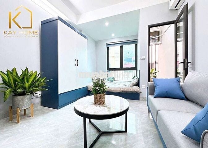 Siêu phẩm CCMN 35m2 full đồ. Ban công thoáng tại Giáp Bát