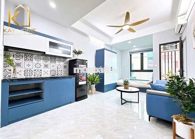 Siêu phẩm CCMN 35m2 full đồ. Ban công thoáng tại Giáp Bát