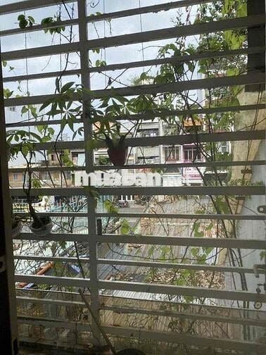 Nhà mặt tiền 4 lầu Nguyễn Thị Nhỏ sầm uất(4,1m x 37,2m) q11