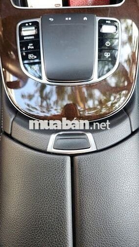 E200 Exclusive Sx 2021 - 19000miles full ls hãng