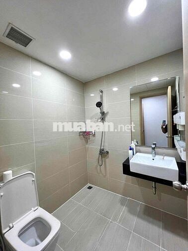 căn hộ 2 phòng ngủ 2WC.  chung cư Golden Mansion. gần sân bay TSN
