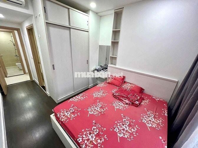 căn hộ 2 phòng ngủ 2WC.  chung cư Golden Mansion. gần sân bay TSN