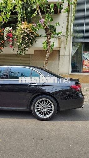 E200 Exclusive Sx 2021 - 19000miles full ls hãng