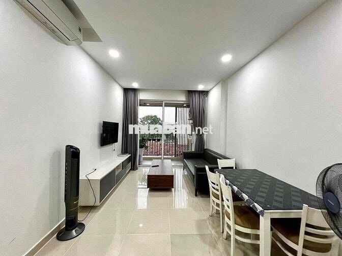 căn hộ 2 phòng ngủ 2WC.  chung cư Golden Mansion. gần sân bay TSN