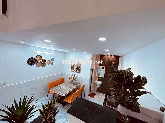 Cho thuê nnhà mới sạch sẽ full nội thất  Gò Vấp