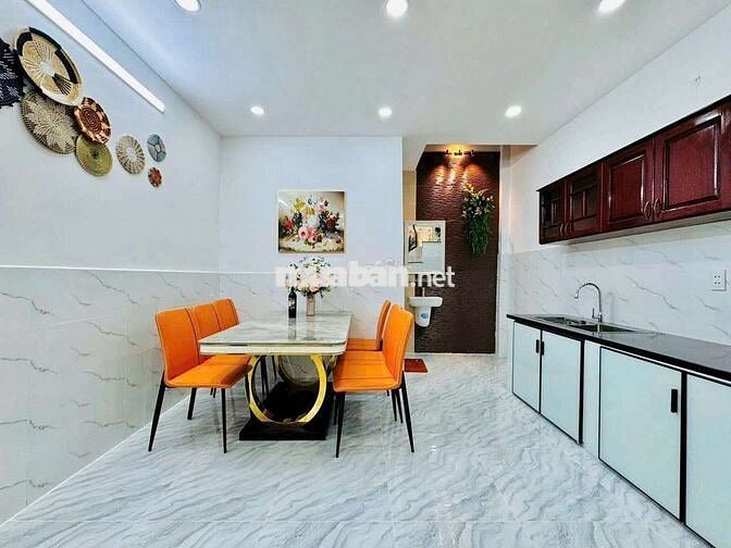 Cho thuê nnhà mới sạch sẽ full nội thất  Gò Vấp