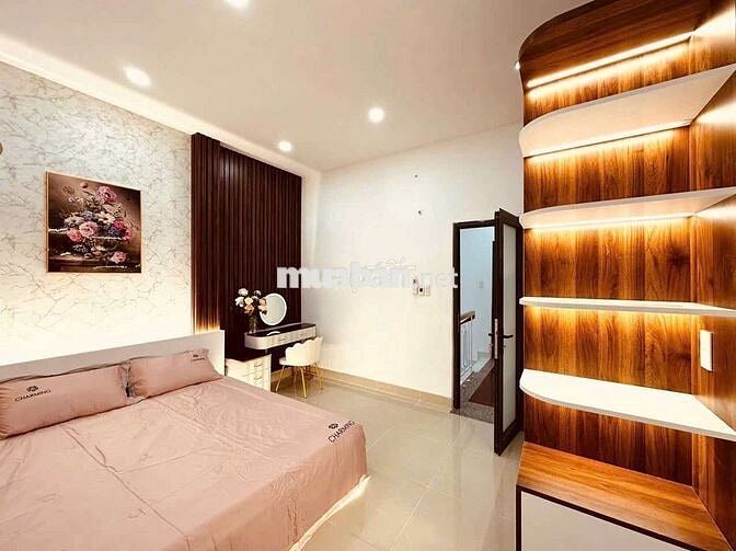 Cho thuê nnhà mới sạch sẽ full nội thất  Gò Vấp