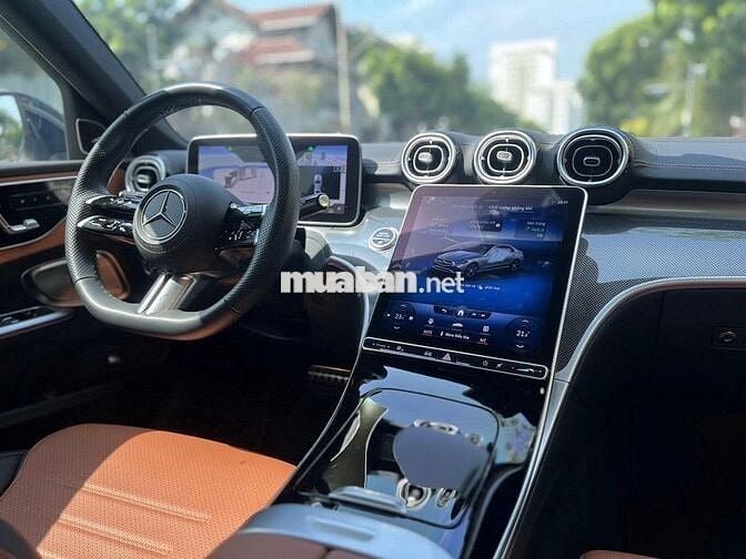 Mercedes C300 AMG 2023 Trắng