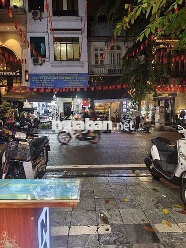CHO THUÊ CỬA HÀNG – PHỐ CẦU GỖ, PHỐ CỔ HOÀN KIẾM (HÀ NỘI)