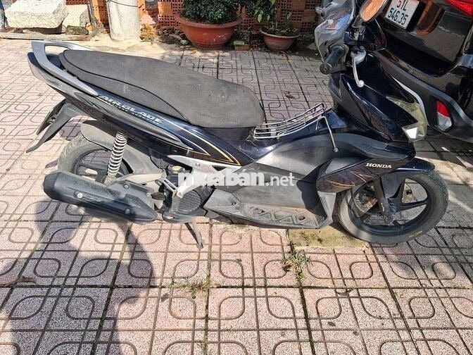 CẦN BÁN XE AIR BLACK CHÍNH CHỦ NHÀ K DÙNG TỚI