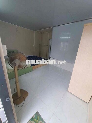 CHO THUÊ PHÒNG BAN CÔNG FULL NỘI THẤT SẠCH SẼ Ở ĐƯỢC LIỀN CHO ANH CHỊ