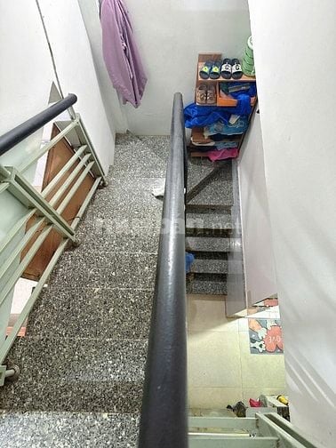 2ty380 Nhà hẻm P3Q8 3,3 x 7 trệt lầu đúc 2pn SHR 