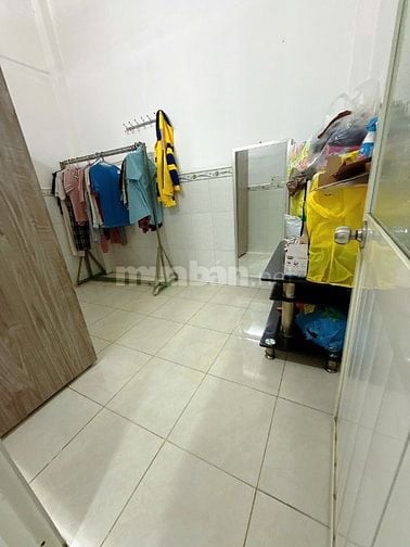 2ty380 Nhà hẻm P3Q8 3,3 x 7 trệt lầu đúc 2pn SHR 