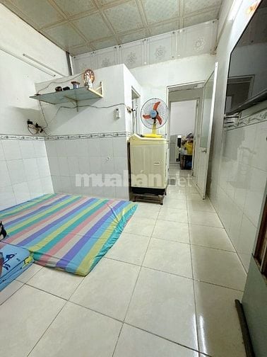 2ty380 Nhà hẻm P3Q8 3,3 x 7 trệt lầu đúc 2pn SHR 