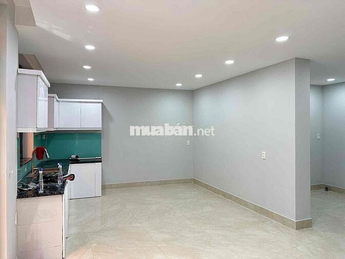 NHÀ MỚI 100% 4 PHÒNG HẺM XE HƠI HẬU GIANG