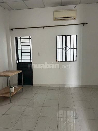 Bán nhà mặt đường số , ô tô thông thoáng . H- Đông 