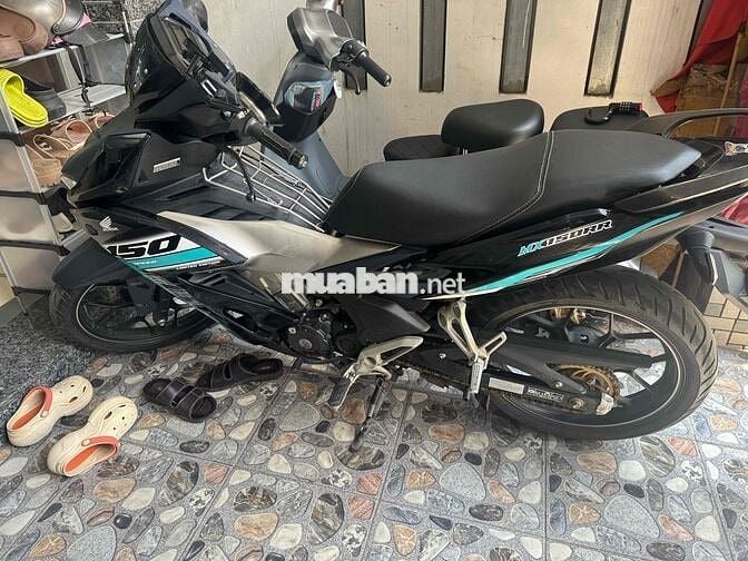 xe nguyên bản chưa độ chế gì cả. 1 đời chính chủ.